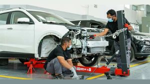 چرا تعمیر گیربکس اتومات در شیراز باید توسط متخصص انجام شود؟